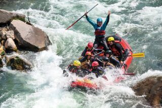 𝗙𝗶𝗲𝗺𝗺𝗲 𝗪𝗲𝗹𝗰𝗼𝗺𝗲 𝗠𝗮𝗴𝗮𝘇𝗶𝗻𝗲 - 𝘌𝘴𝘵𝘢𝘵𝘦 𝟤𝟢𝟤𝟨
.
.
Con Avisio Rafting ogni discesa è un'esperienza tra natura e divertimento!
.
.
#fiemme #fiemmeper #fiemmefood #fiemmevalley #Summer2026 #dolomiti #dolomitiunesco #dolomitimountains #dolomiti_emotions #discover #mountainscape #wow
